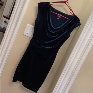 Vince Camuto Green Velvet Dress